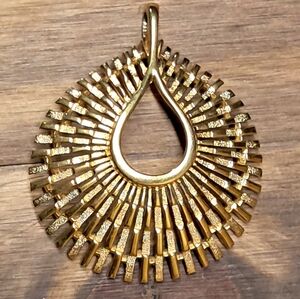 Vintage Trifari Sunburst Gold Toned Pendant